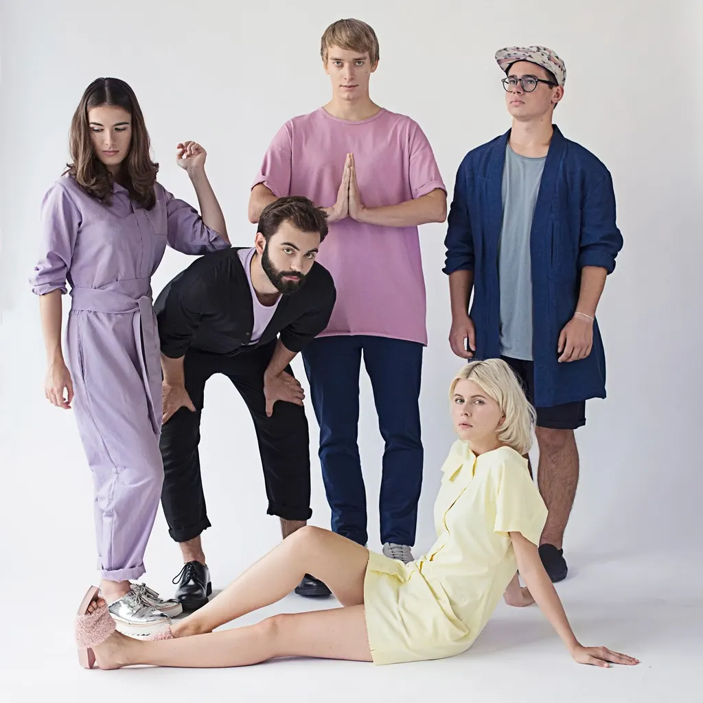 Slovenská dream pop skupina - Tolstoys